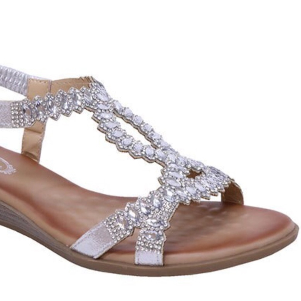 1 left! Italina Silver Rhinestone Jewel Low Wedge Sandal 7.5 - Picture 2 of 4